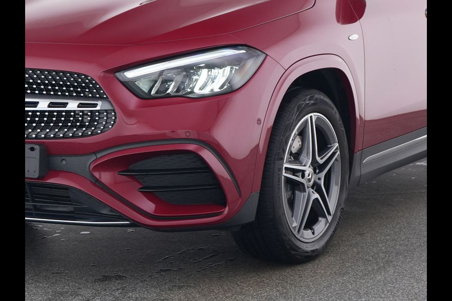 Mercedes-Benz GLA 250 e AMG Plug-In Hybride AMG Line Advanced Plus | Trekhaak | Dodehoek Assist | 11 kW Laden | Stoel en Stuurverwarming. Inclusief 24 maanden MB Certified garantie voor Europa.