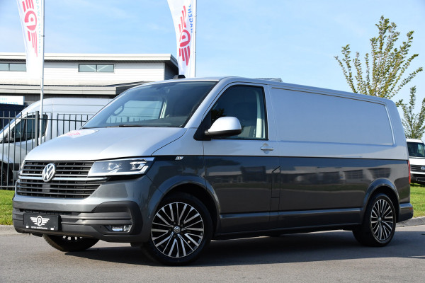 Volkswagen Transporter 2.0 TDI L2H1 32 Highline Camera, Adaptieve Cruise, Carplay, Automaat, LED, 150pk, Uniek! Trekhaak,