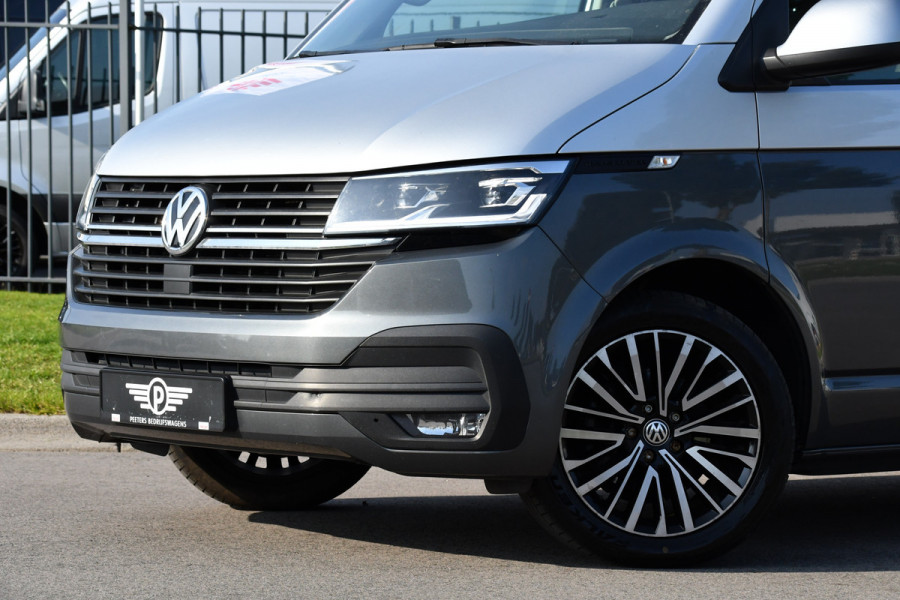 Volkswagen Transporter 2.0 TDI L2H1 32 Highline Camera, Adaptieve Cruise, Carplay, Automaat, LED, 150pk, Uniek! Trekhaak,