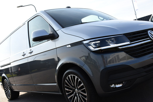 Volkswagen Transporter 2.0 TDI L2H1 32 Highline Camera, Adaptieve Cruise, Carplay, Automaat, LED, 150pk, Uniek! Trekhaak,