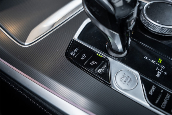 BMW X5 xDrive40i High Executive M-Sport l Luchtv. l Panorama l 360cam l Dealer OH BMW X5 xDrive40i High Executive M-Sport l Luchtv. l Panorama l 360cam l Dealer OH