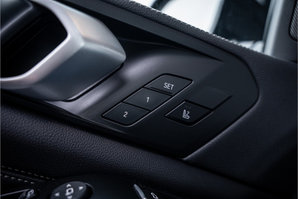 BMW X5 xDrive40i High Executive M-Sport l Luchtv. l Panorama l 360cam l Dealer OH BMW X5 xDrive40i High Executive M-Sport l Luchtv. l Panorama l 360cam l Dealer OH