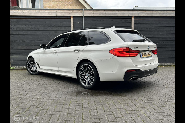BMW 5 Serie Touring 540i xDrive High Executive Pano dak / trekhaak / vol leder