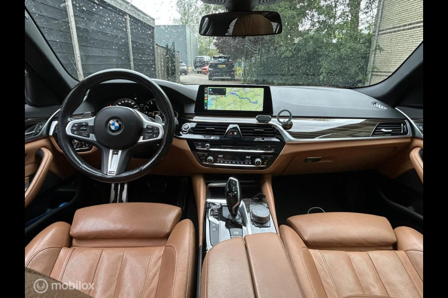 BMW 5 Serie Touring 540i xDrive High Executive Pano dak / trekhaak / vol leder