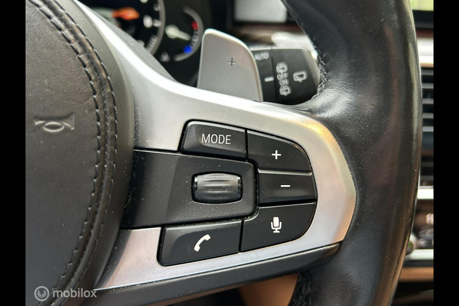 BMW 5 Serie Touring 540i xDrive High Executive Pano dak / trekhaak / vol leder
