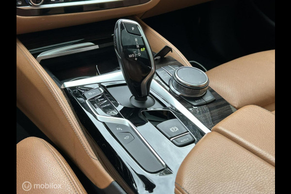 BMW 5 Serie Touring 540i xDrive High Executive Pano dak / trekhaak / vol leder