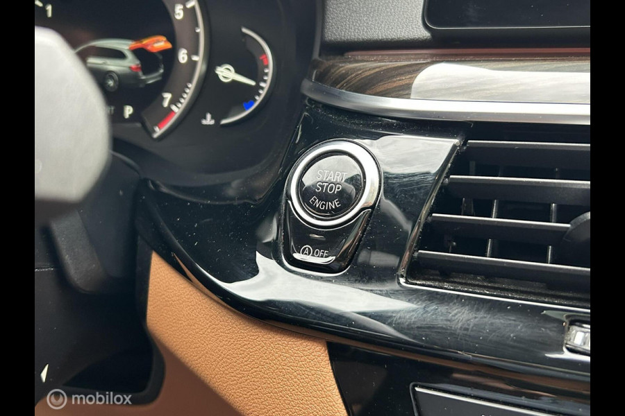 BMW 5 Serie Touring 540i xDrive High Executive Pano dak / trekhaak / vol leder