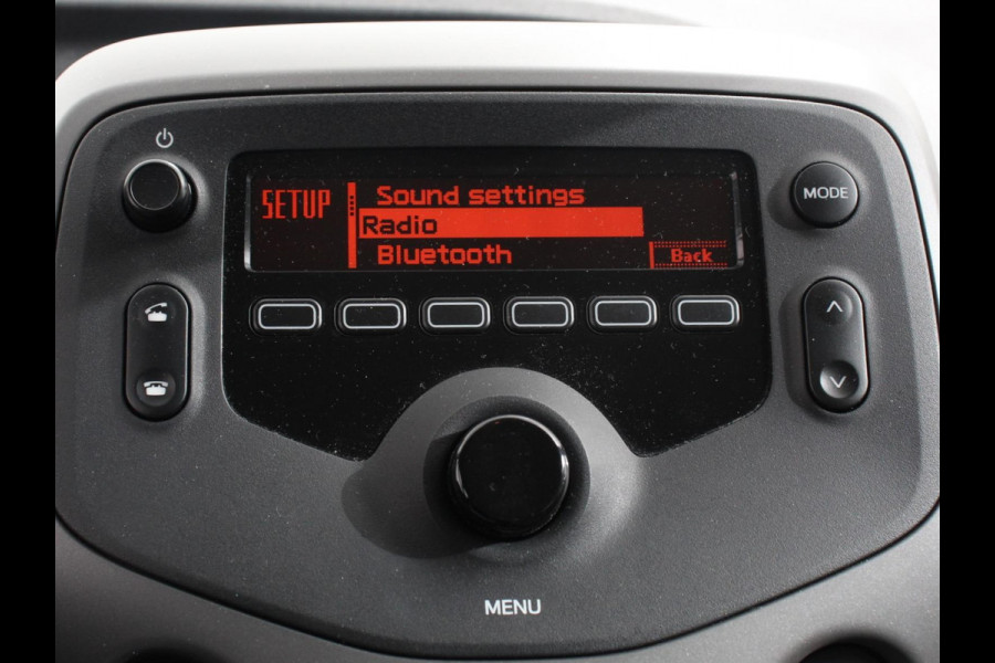 Peugeot 108 1.0 e-VTi Active | Airco | Bluetooth | Led | DAB | 5 deurs