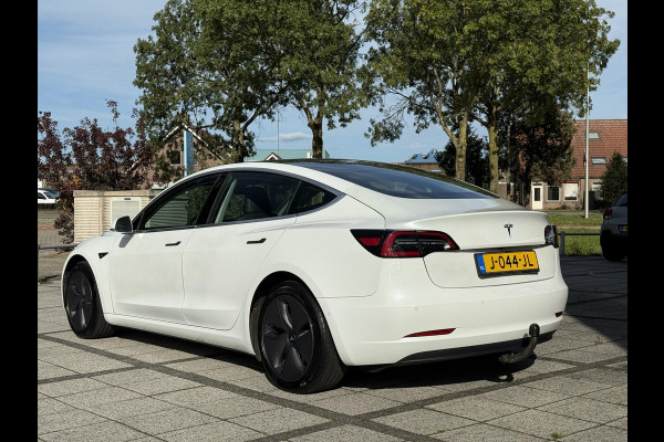 Tesla Model 3 Range Plus | Trekhaak | Autopilot | Panorama | Leder |