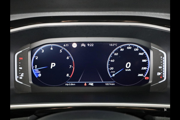 Volkswagen T-Roc 1.5 TSI R-Line 150 pk Automaat (DSG) | Private lease vanaf € 592,- pm | Verlengde garantie | Navigatie | Trekhaak (afneembaar) | Parkeersensoren (Park assist) | Achteruitrijcamera | R-Line |
