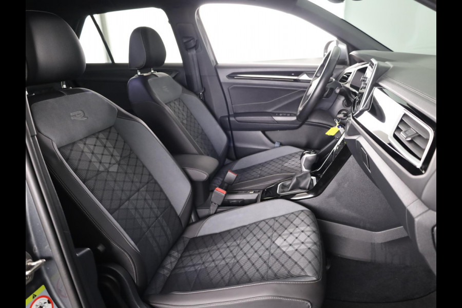 Volkswagen T-Roc 1.5 TSI R-Line 150 pk Automaat (DSG) | Private lease vanaf € 592,- pm | Verlengde garantie | Navigatie | Trekhaak (afneembaar) | Parkeersensoren (Park assist) | Achteruitrijcamera | R-Line |