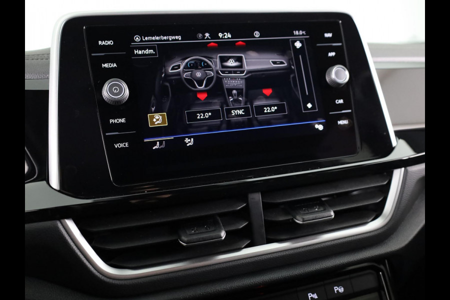 Volkswagen T-Roc 1.5 TSI R-Line 150 pk Automaat (DSG) | Private lease vanaf € 592,- pm | Verlengde garantie | Navigatie | Trekhaak (afneembaar) | Parkeersensoren (Park assist) | Achteruitrijcamera | R-Line |
