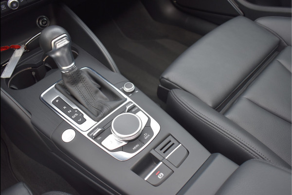 Audi A3 Sportback 40 e-tron 204 Pk Pano Navi Camera Vol Leder ACC Keyless B&O 18 Inch