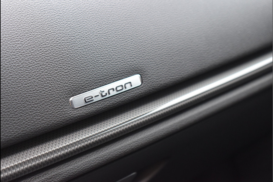 Audi A3 Sportback 40 e-tron 204 Pk Pano Navi Camera Vol Leder ACC Keyless B&O 18 Inch