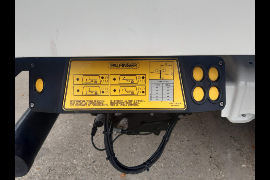 MAN TGE 103Kw/140Pk Autm. Laadklep Airco Achteruitrijcamera Cruise control