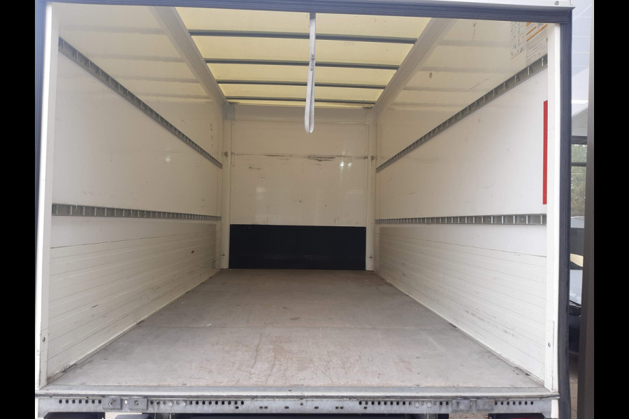 MAN TGE 103Kw/140Pk Autm. Laadklep Airco Achteruitrijcamera Cruise control