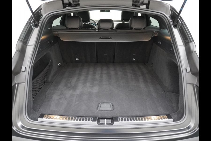 Mercedes-Benz EQC 400 4MATIC Business Solution AMG 80 kWh VAN: 42.900,- VOOR: 39.770,- UW HERFSTVOORDEEL: 2.023,- EURO | MEGA VOLLE AUTO! | RIJKLAARPRIJS INCL. 12MND BOVAG