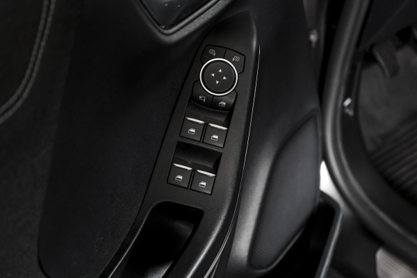 Ford Puma 1.0 EcoBoost Hybrid 125 PK Titanium | Cruise | Stoel-+Stuur-+Voorruitverw. | Massage | PDC | NAV + App. Connect | ECC | DAB | LM 17" |