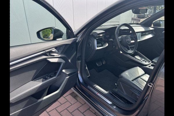 Audi A3 Sportback 35TFSI 150pk S-tronic | S-edition | Pano dak