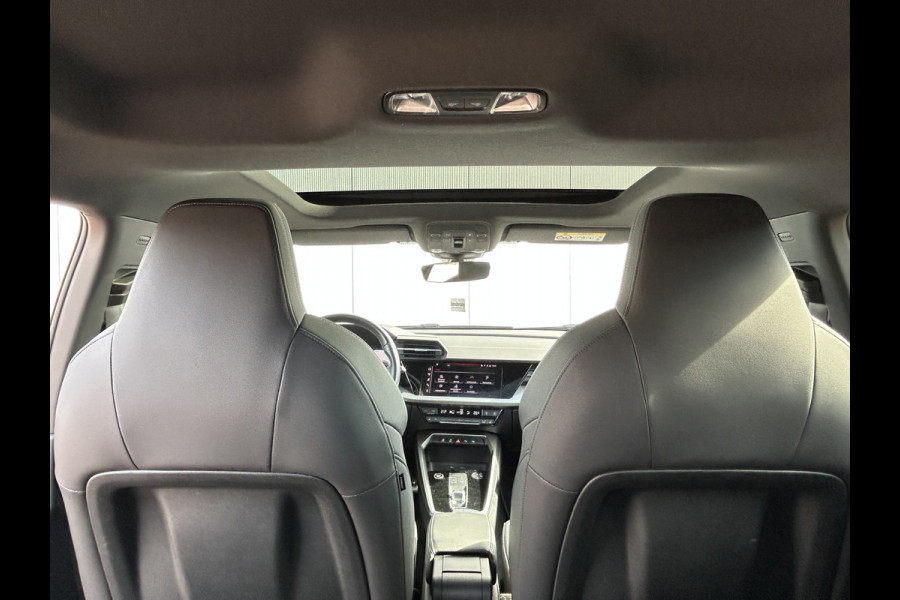 Audi A3 Sportback 35TFSI 150pk S-tronic | S-edition | Pano dak