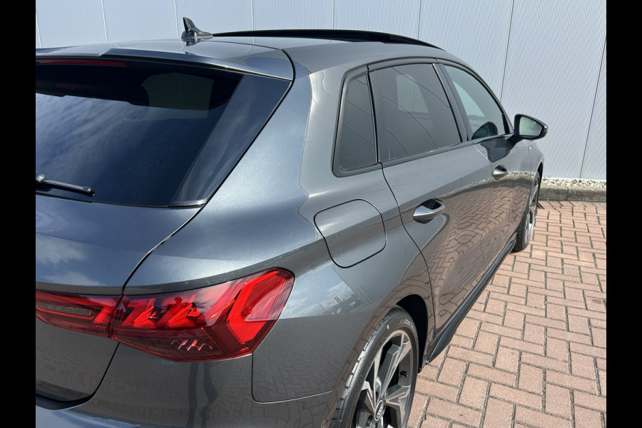 Audi A3 Sportback 35TFSI 150pk S-tronic | S-edition | Pano dak