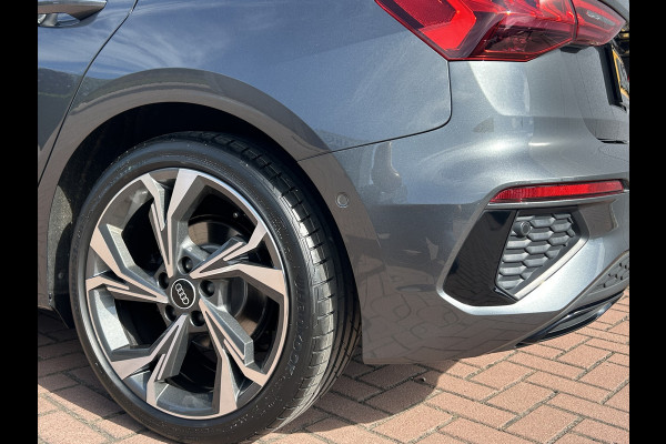 Audi A3 Sportback 35TFSI 150pk S-tronic | S-edition | Pano dak