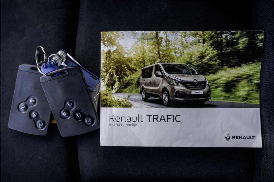 Renault Trafic Passenger **1.6dCi 9-Pers L2H1 | Incl. BPM, BTW vrij | R-Link | Navi | Airco | Cruise | PDC | MF Stuur | Start / Stop**
