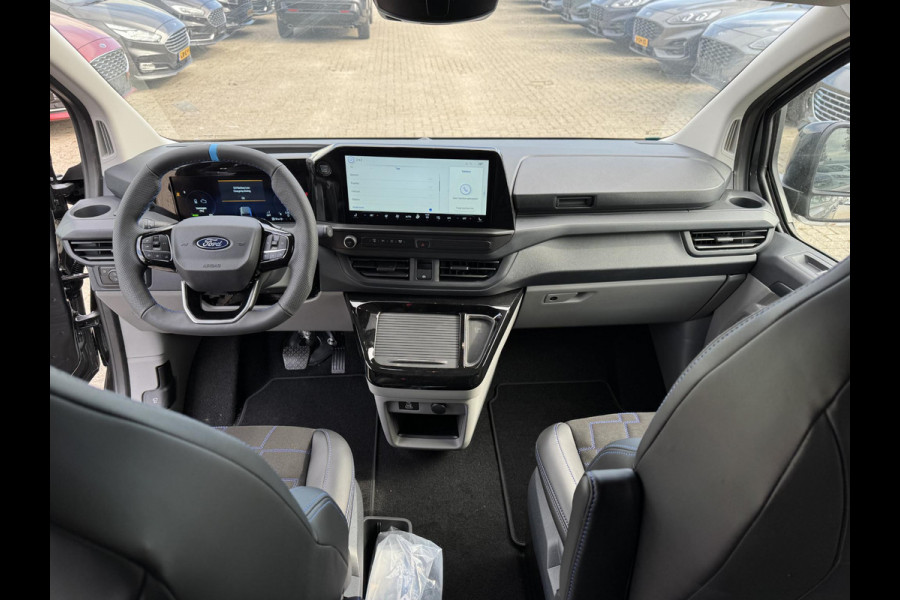Ford Transit Custom 320 2.5 PHEV L2H1 MS-RT DC 233pk | | Dubbele Cabine | Dubbele zijschuifdeur | Inklapbare trekhaak | Navigatie systeem | Adaptieve LED koplampen met verblindingsvrij grootlicht | Bekleding zijwand en achterdeuren (volledig)