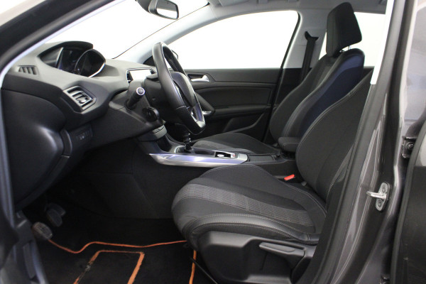 Peugeot 308 1.2 PureTech Allure Pack Business Peugeot 308 1.2 PureTech Allure Pack Business