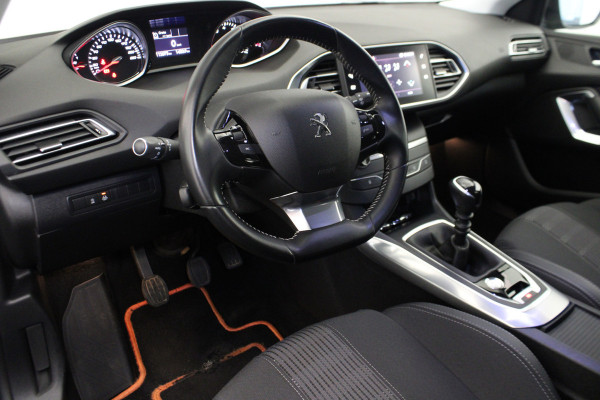 Peugeot 308 1.2 PureTech Allure Pack Business Peugeot 308 1.2 PureTech Allure Pack Business