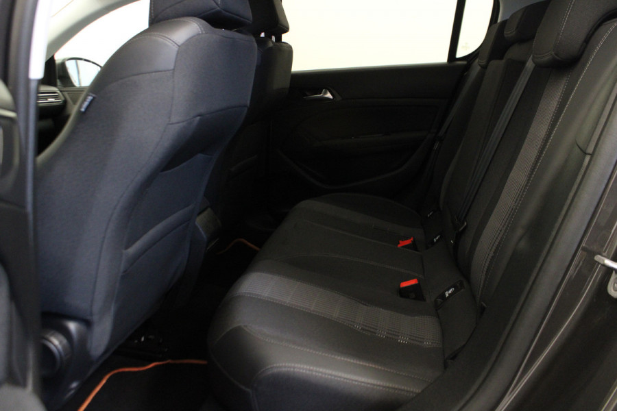 Peugeot 308 1.2 PureTech Allure Pack Business Peugeot 308 1.2 PureTech Allure Pack Business