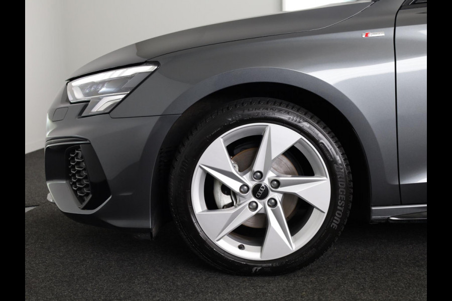 Audi A3 Sportback 35 TFSI S edition 150 pk S-tronic | Verlengde garantie | Navigatie | Parkeersensoren achter | Adaptieve cruise control | S-Line |