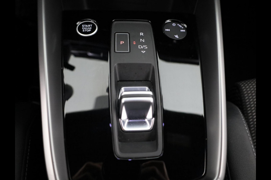 Audi A3 Sportback 35 TFSI S edition 150 pk S-tronic | Verlengde garantie | Navigatie | Parkeersensoren achter | Adaptieve cruise control | S-Line |