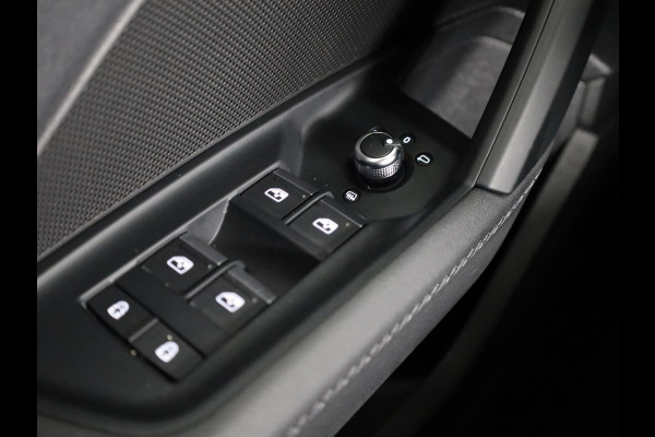 Audi A3 Sportback 35 TFSI S edition 150 pk S-tronic | Verlengde garantie | Navigatie | Parkeersensoren achter | Adaptieve cruise control | S-Line |