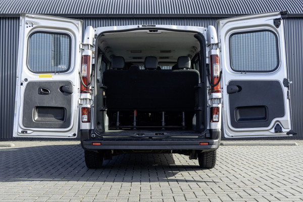 Renault Trafic Passenger **dCi 9-Pers L2H1 | Incl. BPM, BTW vrij | Navi | R-Link | Airco | Cruise | PDC | Euro 6** Renault Trafic Passenger **dCi 9-Pers L2H1 | Incl. BPM, BTW vrij | Navi | R-Link | Airco | Cruise | PDC | Euro 6**