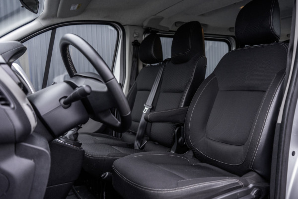 Renault Trafic Passenger **dCi 9-Pers L2H1 | Incl. BPM, BTW vrij | Navi | R-Link | Airco | Cruise | PDC | Euro 6** Renault Trafic Passenger **dCi 9-Pers L2H1 | Incl. BPM, BTW vrij | Navi | R-Link | Airco | Cruise | PDC | Euro 6**