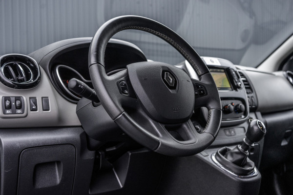 Renault Trafic Passenger **dCi 9-Pers L2H1 | Incl. BPM, BTW vrij | Navi | R-Link | Airco | Cruise | PDC | Euro 6** Renault Trafic Passenger **dCi 9-Pers L2H1 | Incl. BPM, BTW vrij | Navi | R-Link | Airco | Cruise | PDC | Euro 6**