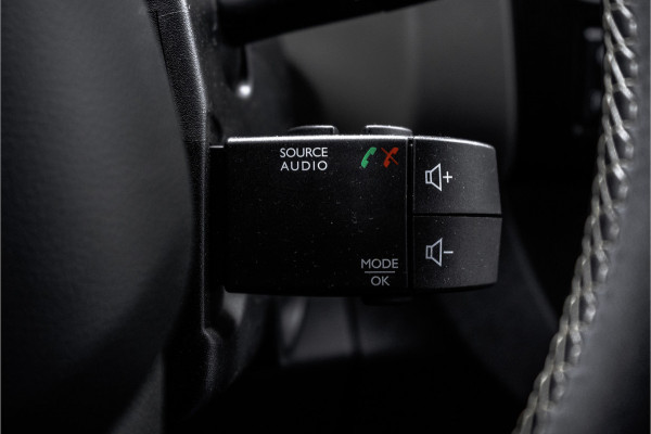 Renault Trafic Passenger **dCi 9-Pers L2H1 | Incl. BPM, BTW vrij | Navi | R-Link | Airco | Cruise | PDC | Euro 6** Renault Trafic Passenger **dCi 9-Pers L2H1 | Incl. BPM, BTW vrij | Navi | R-Link | Airco | Cruise | PDC | Euro 6**