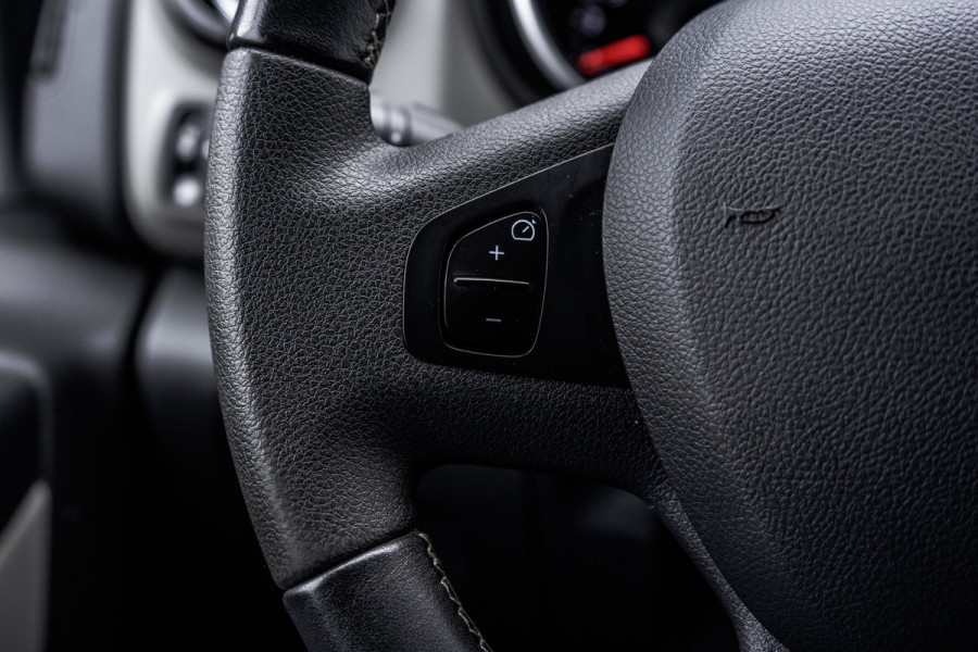 Renault Trafic Passenger **dCi 9-Pers L2H1 | Incl. BPM, BTW vrij | Navi | R-Link | Airco | Cruise | PDC | Euro 6** Renault Trafic Passenger **dCi 9-Pers L2H1 | Incl. BPM, BTW vrij | Navi | R-Link | Airco | Cruise | PDC | Euro 6**