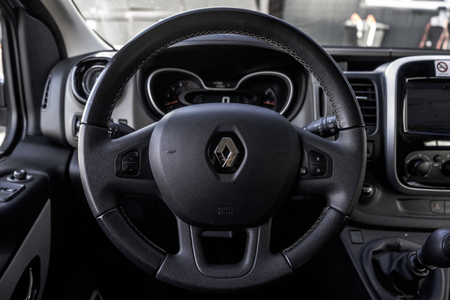 Renault Trafic Passenger **dCi 9-Pers L2H1 | Incl. BPM, BTW vrij | Navi | R-Link | Airco | Cruise | PDC | Euro 6** Renault Trafic Passenger **dCi 9-Pers L2H1 | Incl. BPM, BTW vrij | Navi | R-Link | Airco | Cruise | PDC | Euro 6**