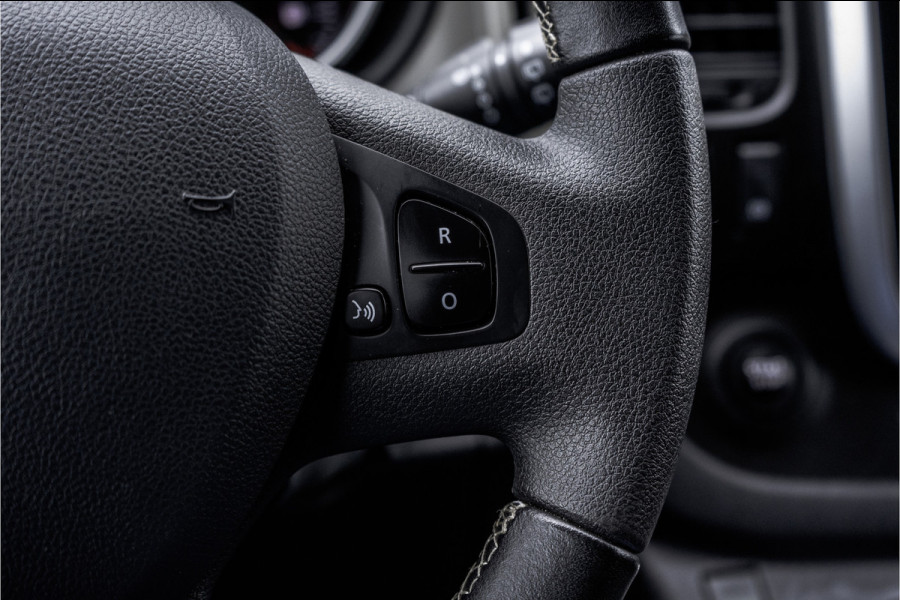 Renault Trafic Passenger **dCi 9-Pers L2H1 | Incl. BPM, BTW vrij | Navi | R-Link | Airco | Cruise | PDC | Euro 6** Renault Trafic Passenger **dCi 9-Pers L2H1 | Incl. BPM, BTW vrij | Navi | R-Link | Airco | Cruise | PDC | Euro 6**