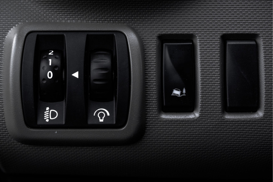 Renault Trafic Passenger **dCi 9-Pers L2H1 | Incl. BPM, BTW vrij | Navi | R-Link | Airco | Cruise | PDC | Euro 6** Renault Trafic Passenger **dCi 9-Pers L2H1 | Incl. BPM, BTW vrij | Navi | R-Link | Airco | Cruise | PDC | Euro 6**