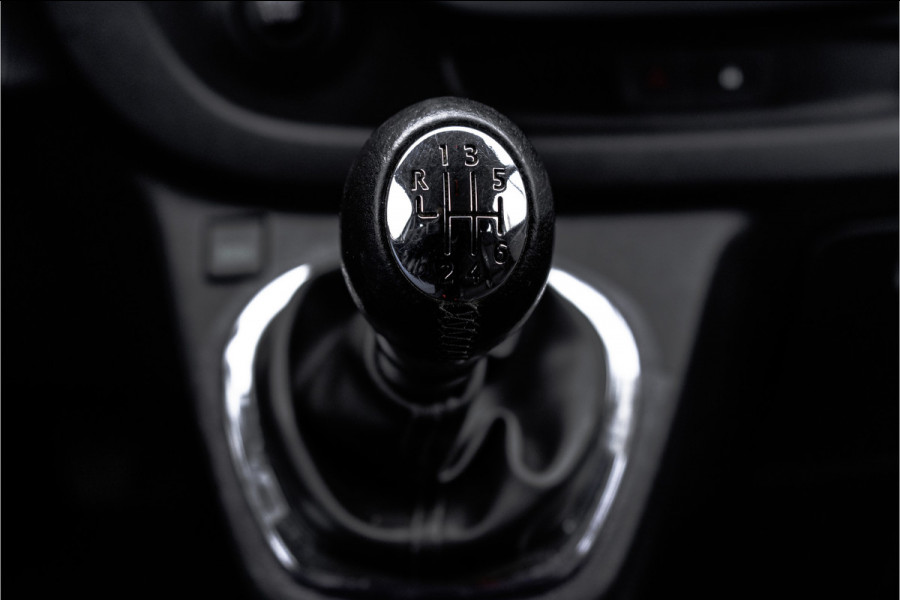 Renault Trafic Passenger **dCi 9-Pers L2H1 | Incl. BPM, BTW vrij | Navi | R-Link | Airco | Cruise | PDC | Euro 6** Renault Trafic Passenger **dCi 9-Pers L2H1 | Incl. BPM, BTW vrij | Navi | R-Link | Airco | Cruise | PDC | Euro 6**