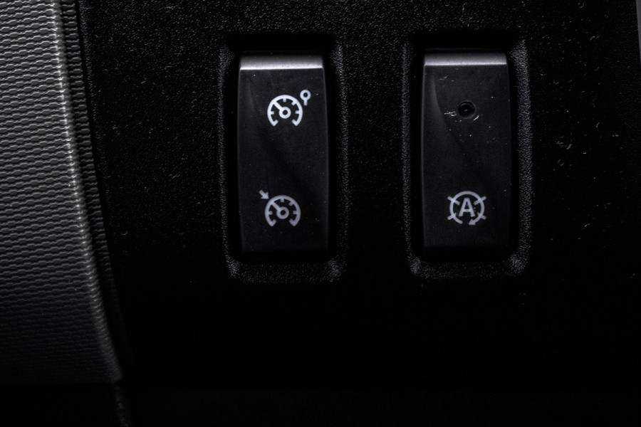 Renault Trafic Passenger **dCi 9-Pers L2H1 | Incl. BPM, BTW vrij | Navi | R-Link | Airco | Cruise | PDC | Euro 6** Renault Trafic Passenger **dCi 9-Pers L2H1 | Incl. BPM, BTW vrij | Navi | R-Link | Airco | Cruise | PDC | Euro 6**