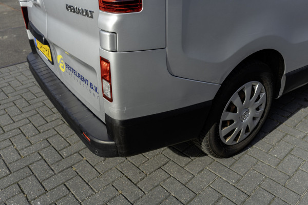 Renault Trafic Passenger **dCi 9-Pers L2H1 | Incl. BPM, BTW vrij | Navi | R-Link | Airco | Cruise | PDC | Euro 6** Renault Trafic Passenger **dCi 9-Pers L2H1 | Incl. BPM, BTW vrij | Navi | R-Link | Airco | Cruise | PDC | Euro 6**