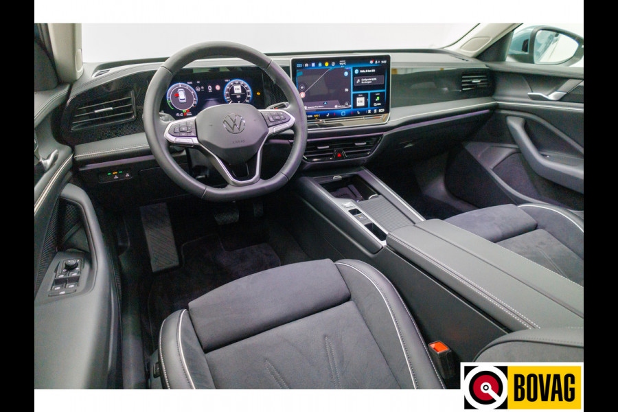 Volkswagen Passat Variant 1.5 eHybrid Business 204 PK | Facelift | Travel assist | Stoel &stuurverw. | Elec. klep | Ergo Active stoel met massage, Adaptieve cruise, Camera, Sfeerverlichting