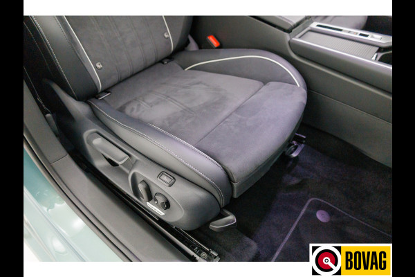 Volkswagen Passat Variant 1.5 eHybrid Business 204 PK | Facelift | Travel assist | Stoel &stuurverw. | Elec. klep | Ergo Active stoel met massage, Adaptieve cruise, Camera, Sfeerverlichting