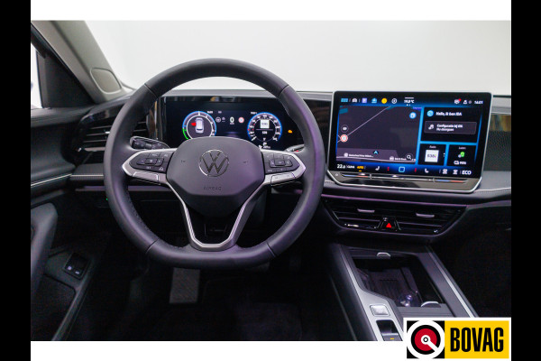 Volkswagen Passat Variant 1.5 eHybrid Business 204 PK | Facelift | Travel assist | Stoel &stuurverw. | Elec. klep | Ergo Active stoel met massage, Adaptieve cruise, Camera, Sfeerverlichting
