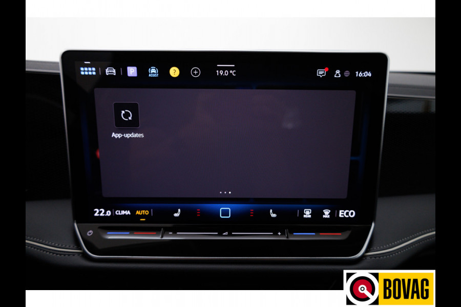 Volkswagen Passat Variant 1.5 eHybrid Business 204 PK | Facelift | Travel assist | Stoel &stuurverw. | Elec. klep | Ergo Active stoel met massage, Adaptieve cruise, Camera, Sfeerverlichting