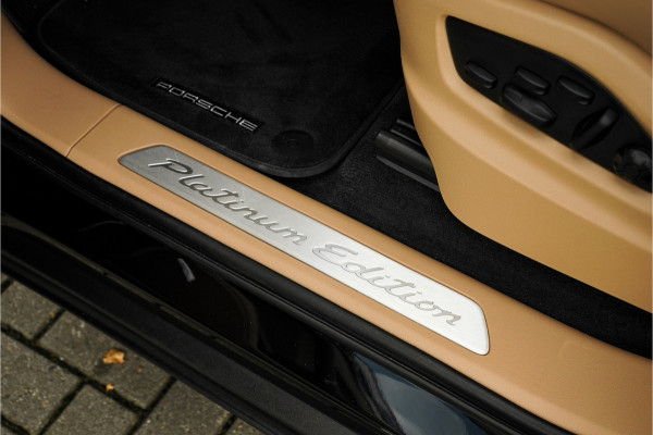 Porsche Cayenne Coupé 3.0 E-Hybrid Platinum Luchtvering ACC 22" Elek Trekhaak
